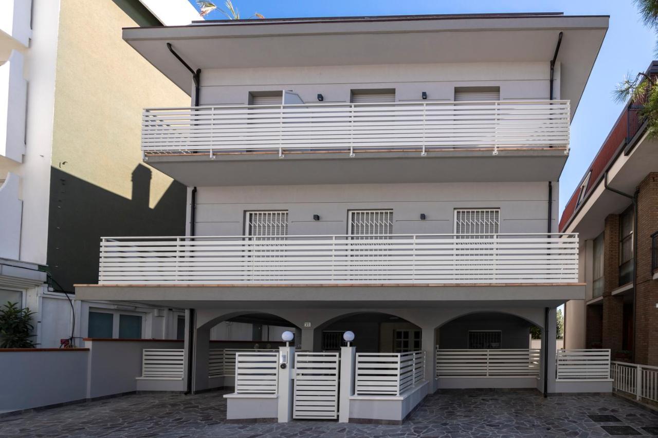 Casa Plauto Lejlighed Bellaria-Igea Marina Eksteriør billede